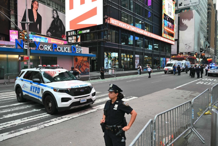 ¿Terrorismo o violencia aislada? La Policía de Nueva York investiga los motivos detrás de la agresión en Times Square