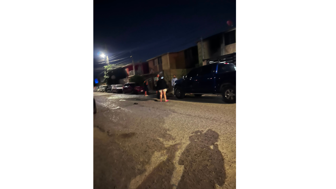 Incendio moviliza a cuerpos de emergencia en Infonavit Juárez Nuevo