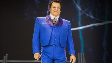 Correos de México lanza estampillas en homenaje a Juan Gabriel