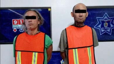 Detienen a dos hombres por presunto mal.tra.to animal y posesión de pastillas psi.cotró.picas
