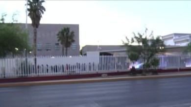 Suspenden citas de residencia en Consulado de EU en Ciudad Juárez; solicitantes esperan reprogramación