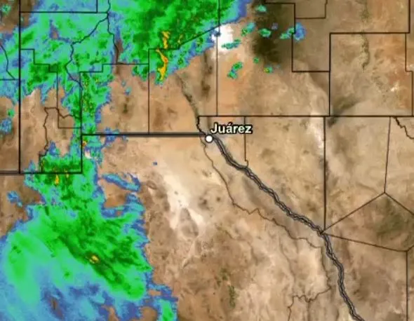 Nubosidad sobre Ciudad Juárez ante el pronóstico de lluvias y tormentas de Protección Civil