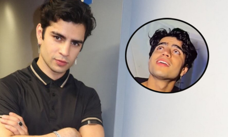 Estructura se desploma frente a Aaron Mercury durante entrevista y el momento se viraliza