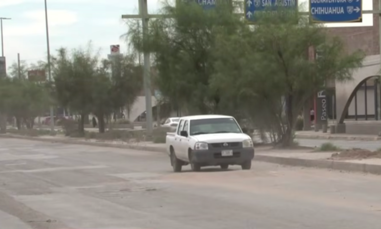 Denuncian deterioro de la carretera Juárez-Porvenir y afectaciones por aguas negras