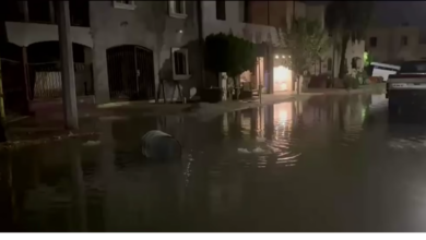 Aguas negras inundan calles de Hábitat del Río tras colapso del drenaje