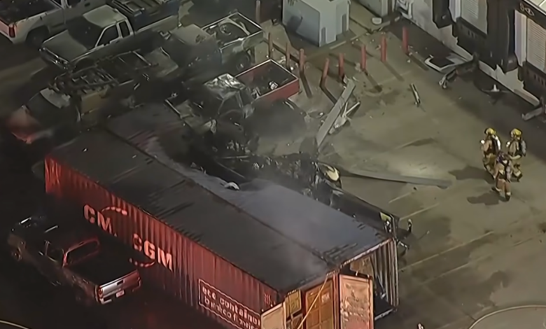 Helicóptero de televisora se estrella en Los Ángeles; reportan tres muertos