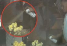 ¿Estafa o ingenio? Vendedor causa debate al pintar flores de amarillo