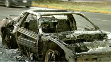Pontiac Fiero termina consumido por las llamas en avenida Francisco Villarreal Torres