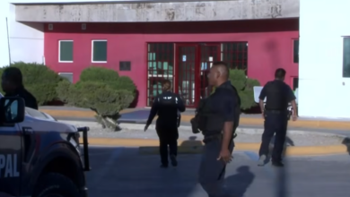 Hombre resulta herido tras dis.par.ar.se accidentalmente en el pie en Ciudad Juárez