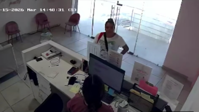 Captan a presunta vendedora robando cartera en negocio de Ciudad Juárez