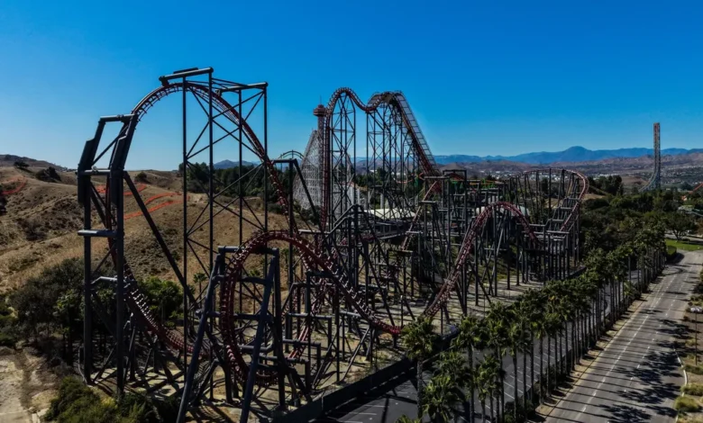Montaña rusa X2 de Six Flags Magic Mountain en California