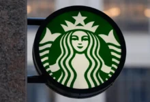 Fachada de una cafetería Starbucks en Estados Unidos