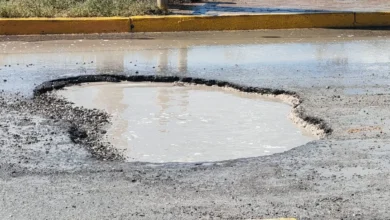 Calles con baches en Ciudad Juárez tras la contingencia climatológica