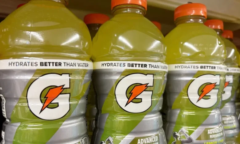 Botellas de Gatorade incluidas en el retiro por colorantes no declarados