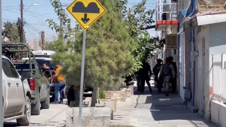 Operativo de la Fiscalía y el Ejército en un centro de rehabilitación de la colonia Industrial de Ciudad Juárez