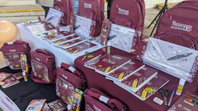 Entrega de mochilas y útiles escolares a estudiantes de nivel básico en Ciudad Juárez