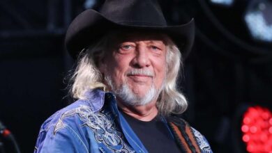 John Anderson, cantante estadounidense y estrella de la música country