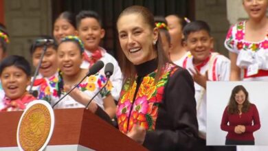 Claudia Sheinbaum realiza la dinámica del seis-siete con estudiantes de primaria en Palacio Nacional